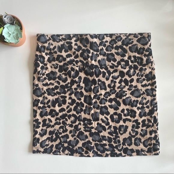 Animal Leopard Print Mini Skirt - Picture 4 of 4